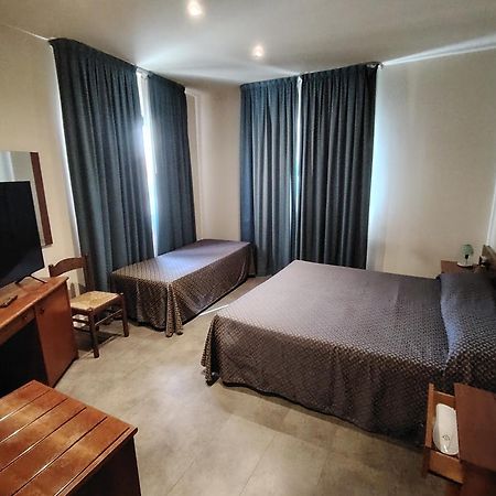 Albergo Centrale Trebaseleghe Eksteriør bilde